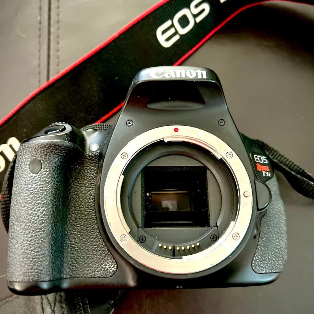 CANON EOS REBEL T3i